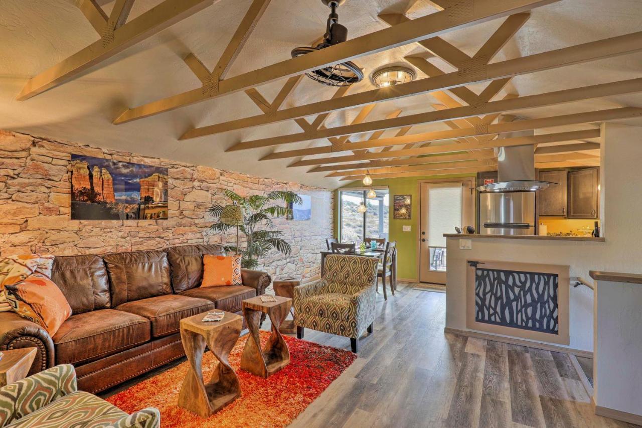 Wine Country Retreat In Cornville Hot Tub And View Exterior photo